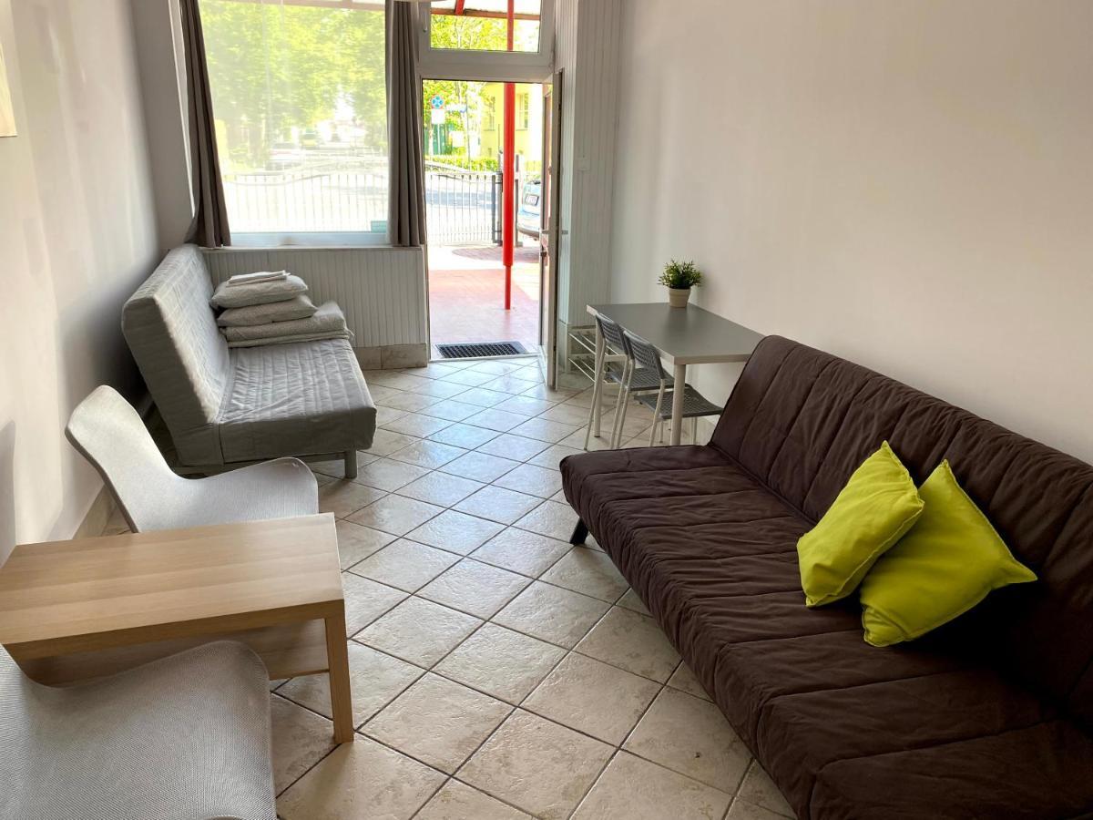 Apartamento Zefir Pokoje Unieście Exterior foto